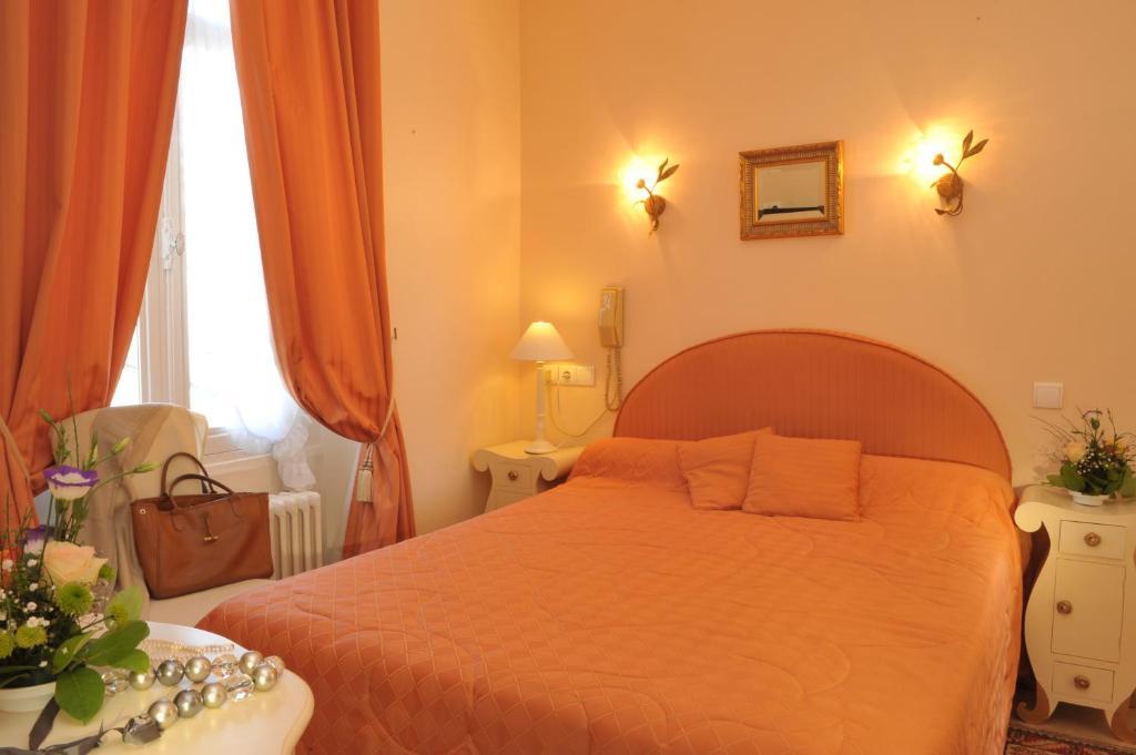Logis L'Hermitage Buzançais Екстериор снимка